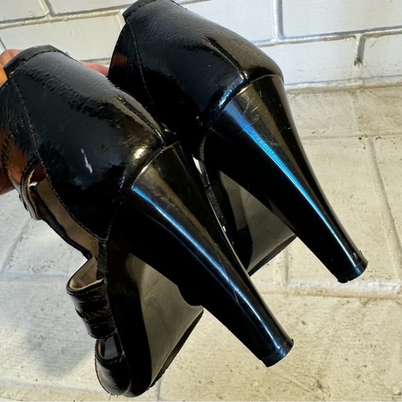 Michael Kors Front Zip Strappy Sandals, Black Patent, 6.5M US - Picture 5 of 13